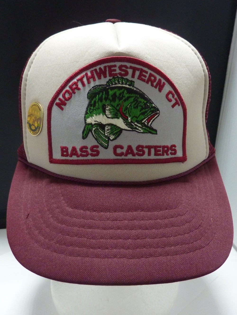NORTHWESTERN CONNECTICUT BASS CHARTERS VINTAGE MENS HAT WITH PIN SIZE M/L NEW
